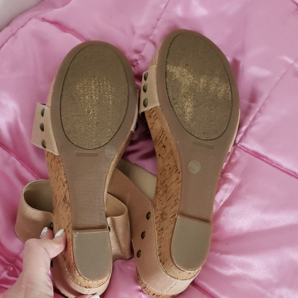 Sole Society Wedges 11M - Picture 3 of 3
